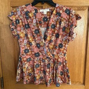 Super cute Monteau Los Angeles top. Size Large.